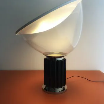 lampada illuminazione taccia flos